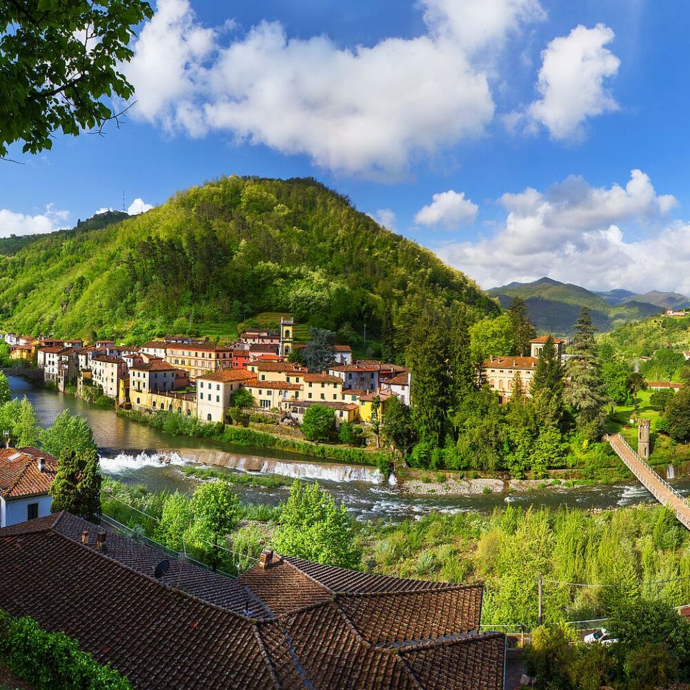 Scopri con il nostro blog l'anima della Val di Lima: natura, avventure e emozioni in fuoristrada. Vivere le colline lucchesi è pura gioia.